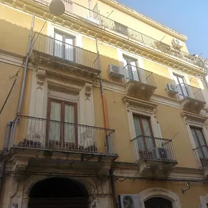 trinity-appartment.taorminaitalyhotels.com/